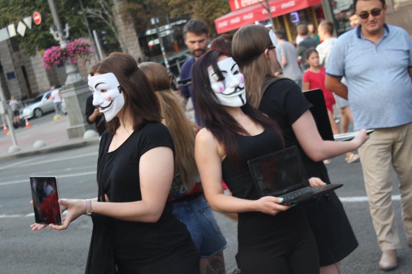 “Cube of Truth” вже у Києві