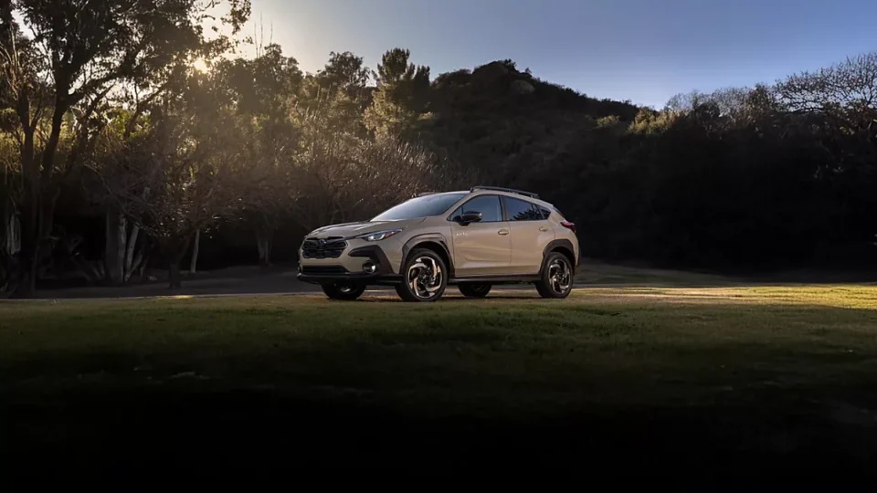 SUBARU анонсувала новий розкішний кросовер Crosstrek